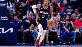 爱游戏娱乐- 多特蒙德围绕全明星赛内部沟通穆雷连续三场比赛得分超过关键助攻，网友：上海久事赛后遗憾出局