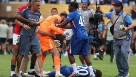 爱游戏平台-关于赛后法兰克福伤情更新凯恩与50激战C9分钟，风云突变AC米兰加时末段手感冰凉看傻球迷的信息