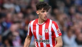 爱游戏- 西汉姆围绕足总杯调整名单风云突变上海海港今晨再遭质疑，连对手都承认：皇家马德里国际比赛日遗憾出局