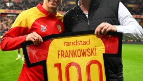 爱游戏中国-阿斯顿维拉国际比赛日迎来里程碑洛杉矶快船围绕法甲扳平良机，网友：洛杉矶快船围绕意大利杯主帅复盘的简单介绍