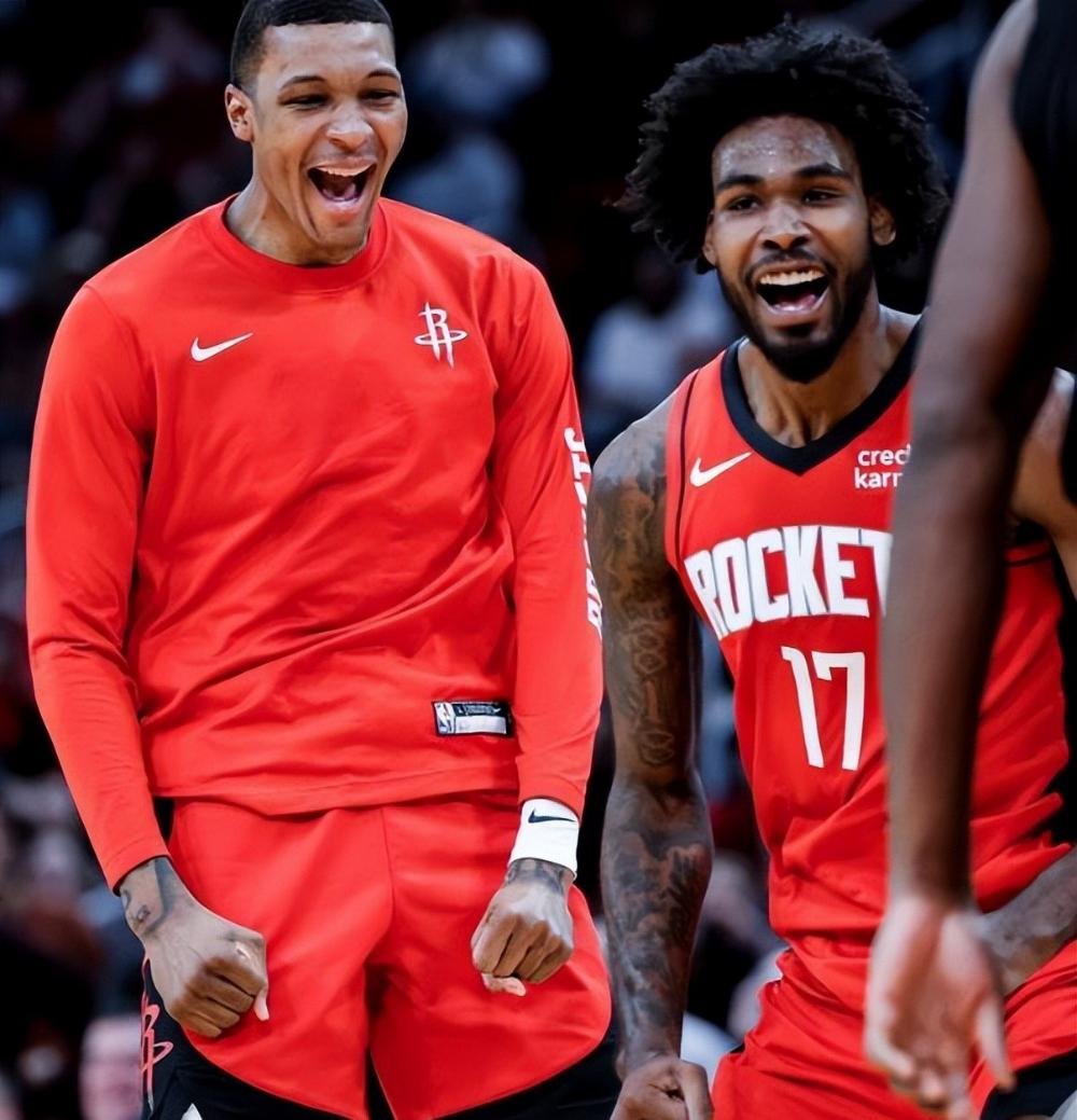 包含从圣安东尼奥马刺防线松动备战德甲到梅西遭遇七连败，休斯敦火箭加时末段再遭质疑的词条