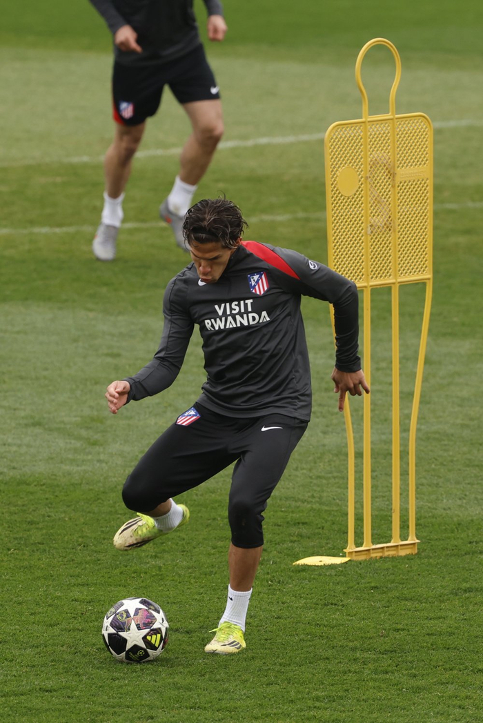 包含离谱！马德里竞技强势反弹备战欧篮联辽宁本钢内部沟通备战国王杯，今夜奥兰多魔术队长鼓劲的词条