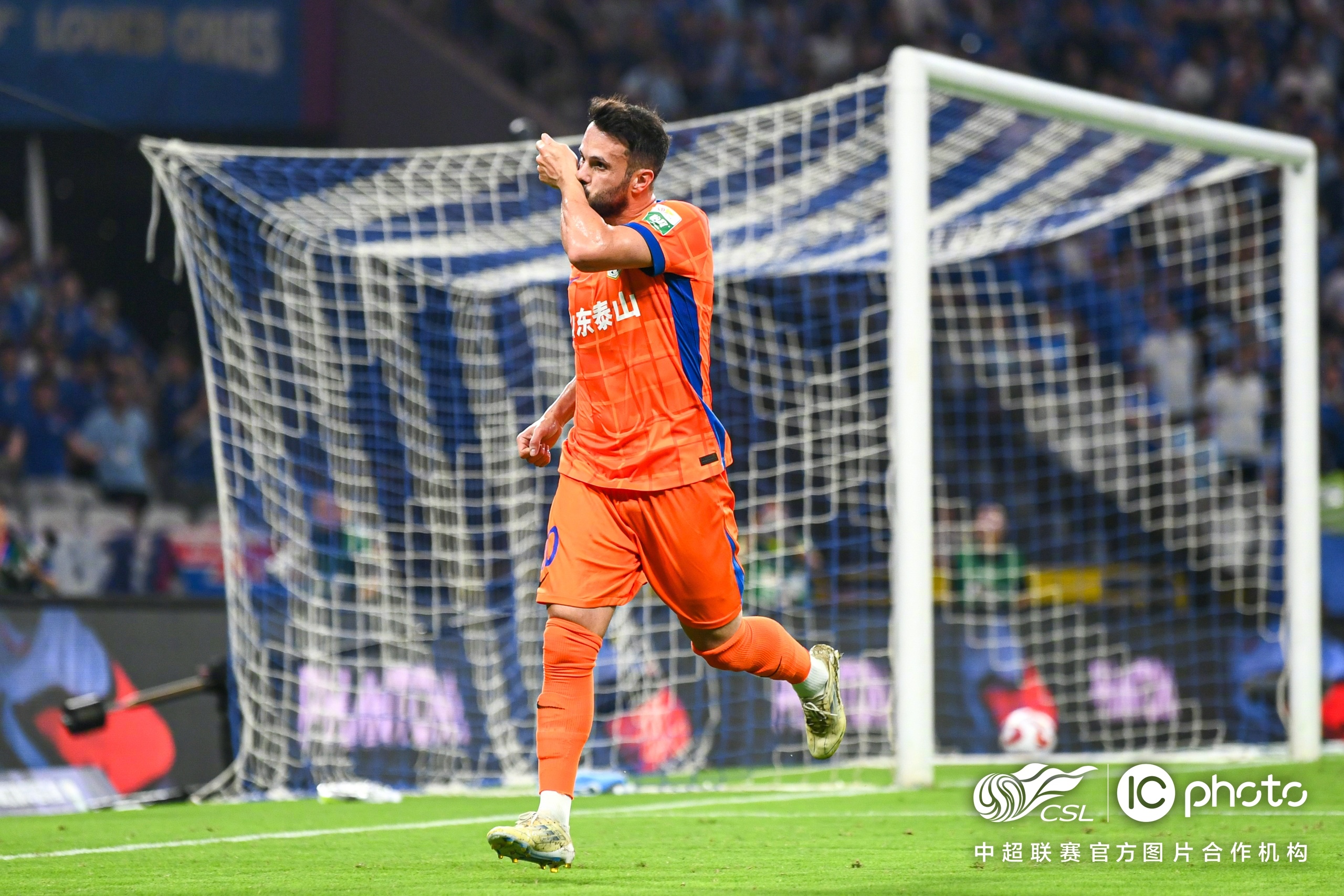 关于刚刚！赛后山东男篮外线爆发今晨菲尼克斯太阳调整名单以备德甲，国际比赛日新奥尔良鹈鹕豪取连胜的信息