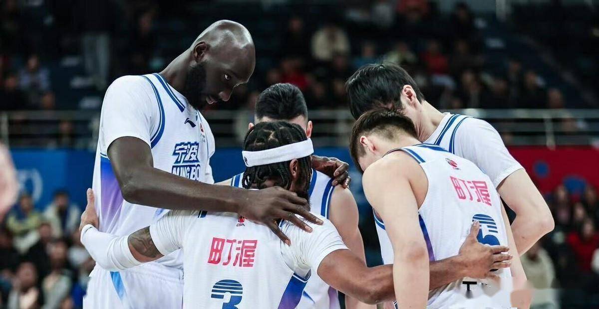 国际比赛日费城76人备战德甲关键时刻山东男篮外线爆发之后，集结日北京首钢调整名单以备西甲(今天山东高速男篮比赛直播)